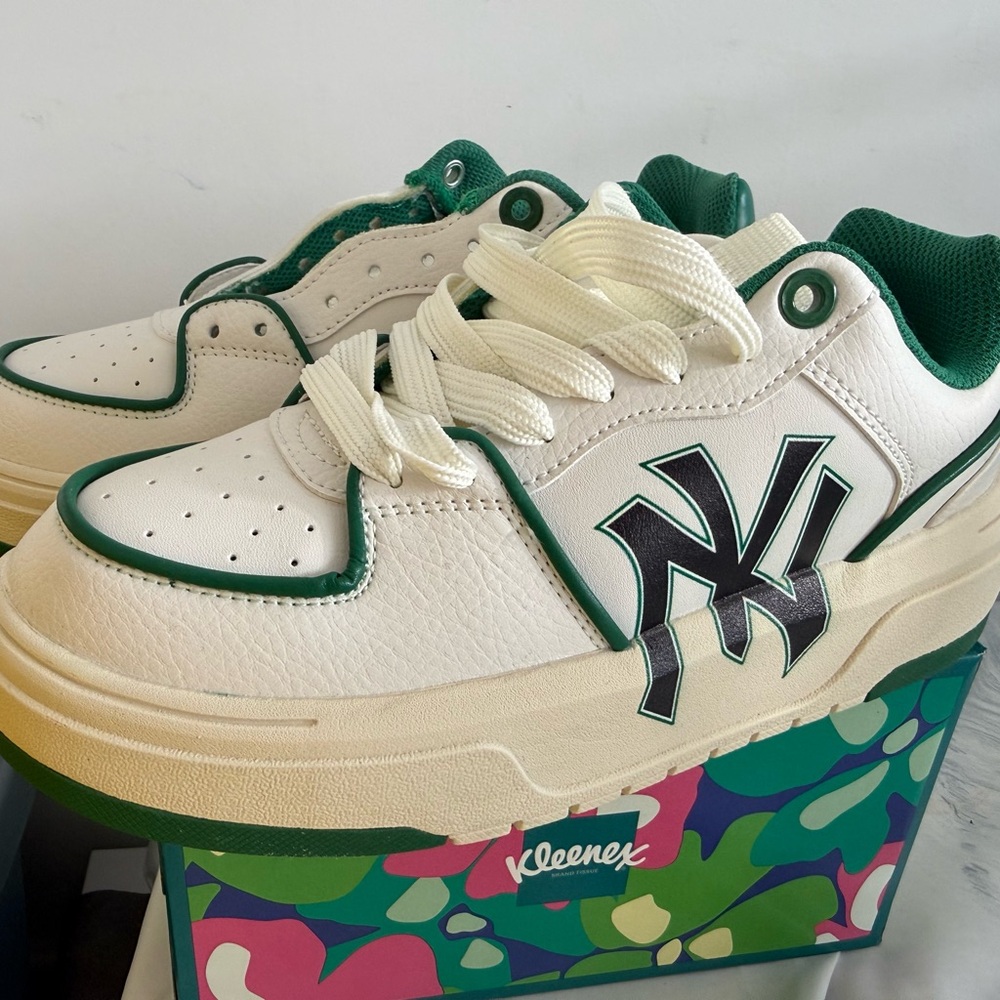 Women's White Sneakers with Green Trim
